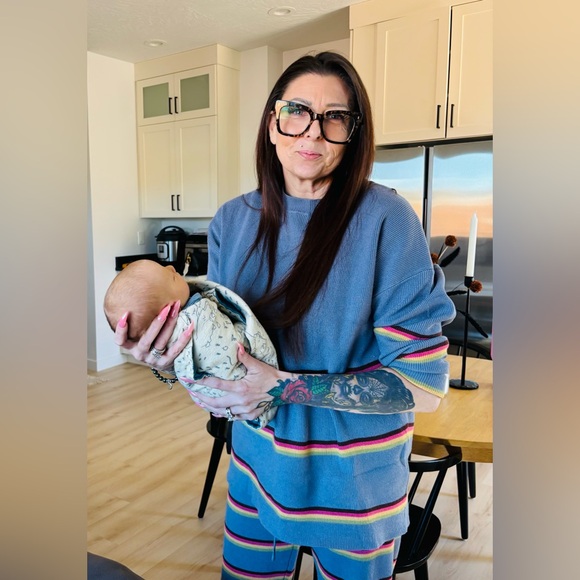 PLEASE LIKE THIS LISTING TO BE NOTIFIED WHEN I GO LIVE💕 - Picture 8 of 13